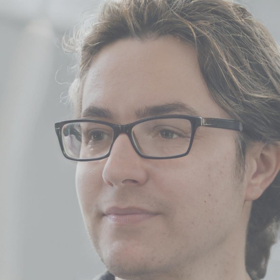 Henrik Sjöström, Senior Investment Advisor